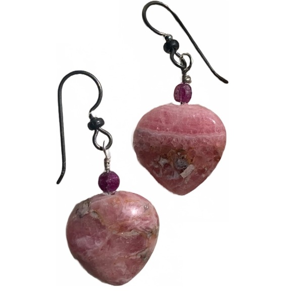Rhodochrosite/Sapphire heart Earrings. Beautiful - Picture 2 of 6